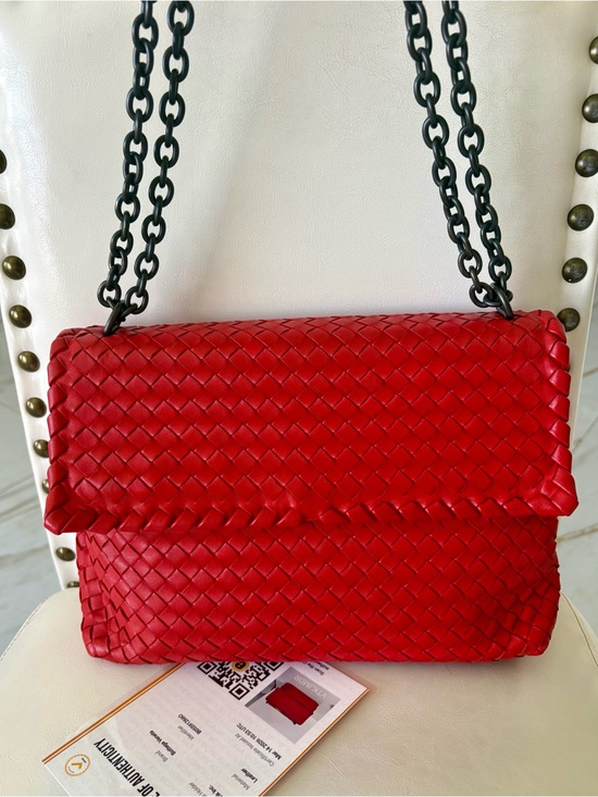 Bottega Veneta Handbags - BOTTEGA Veneta Intrecciato Red OLIMPIA Medium Shoulder crossbody Bag Chain COA